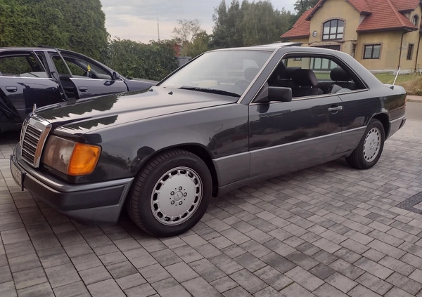 Mercedes-Benz Klasa E cena 52900 przebieg: 138000, rok produkcji 1989 z Grabów nad Prosną małe 301